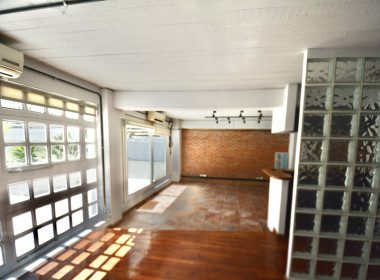 54AA16E8-4CD4-4B34-B059-C5CC875EC477_1_105_c