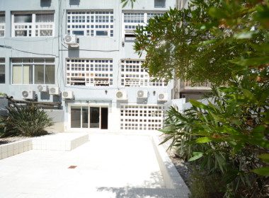 855FAF79-4E9D-48D7-992F-F5C966E0A994_1_105_c